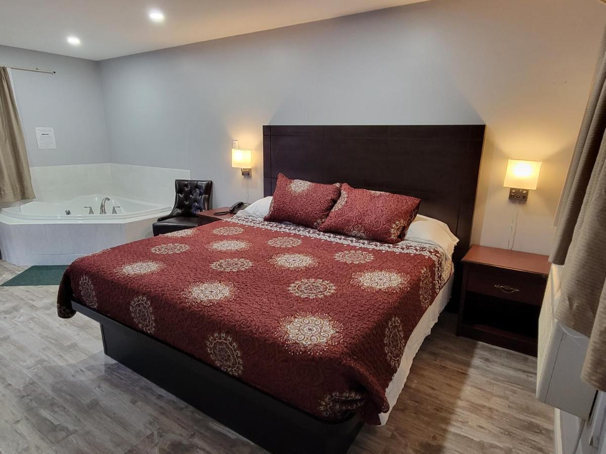 Knights Inn Кобург Екстериор снимка